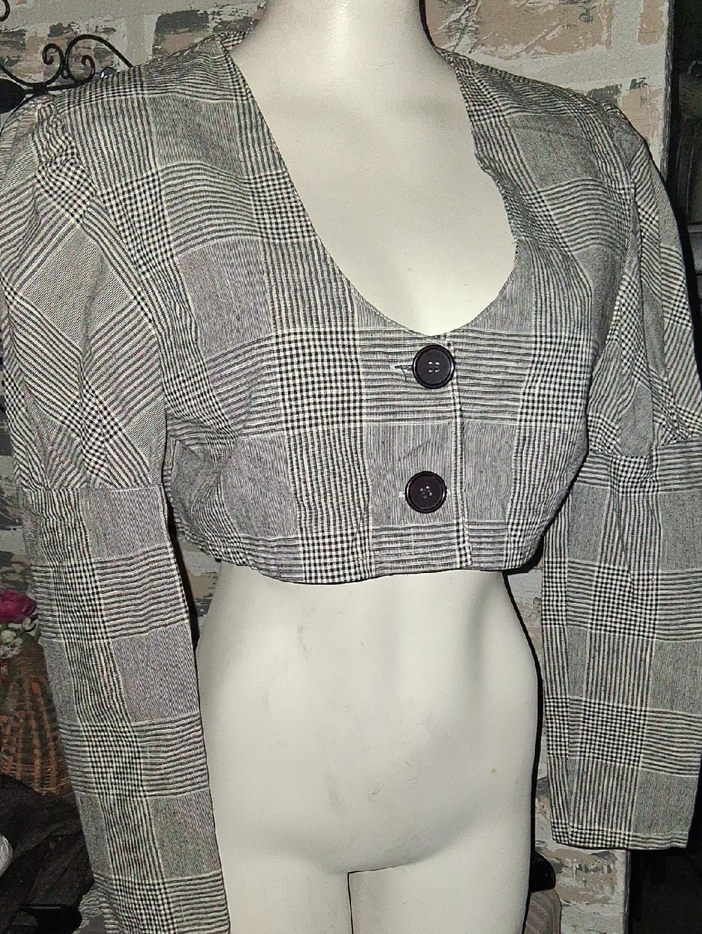 🦄Jenn Hsing Vintage Plaid Cropped Button-Front Jacket - Black/Gray - Picture 2 of 7